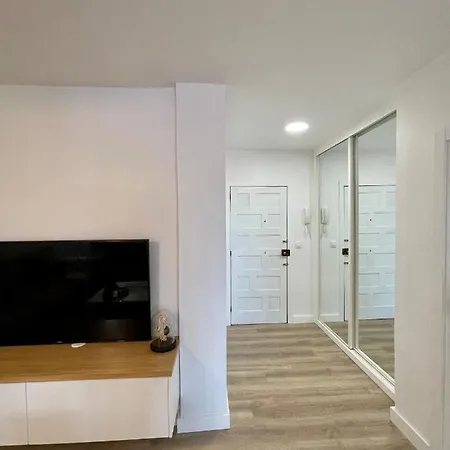 Piso Familiar Cerca De Playa 아파트 *