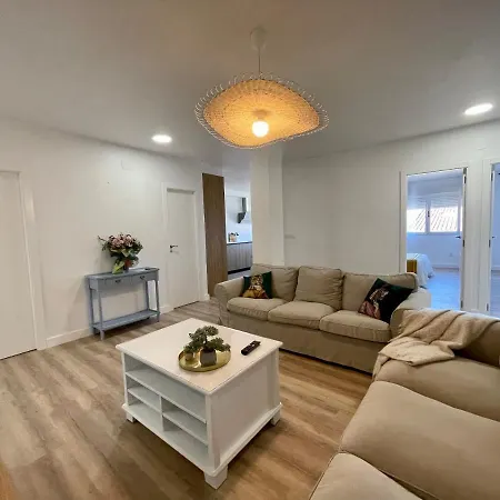 Piso Familiar Cerca De Playa アパート *