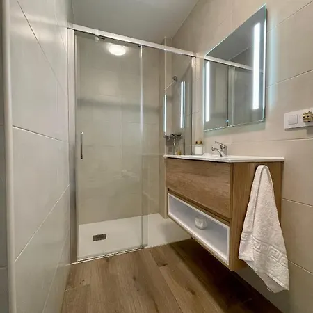 Piso Familiar Cerca De Playa 포브라 도 카라미냘